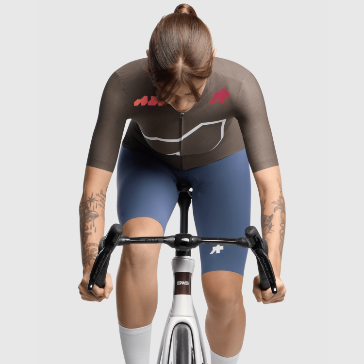 Koszulka Rowerowa ASSOS DYORA R Kobieca We Are The A Moka Brown