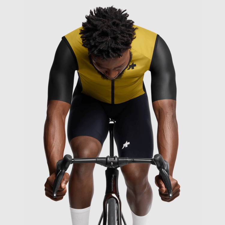 Kamizelka Rowerowa ASSOS MILLE GT Wiatrówka Golden Yellow