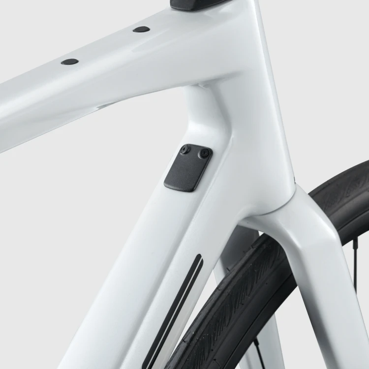 Rower Szosowy BMC Roadmachine TWO Metallic White