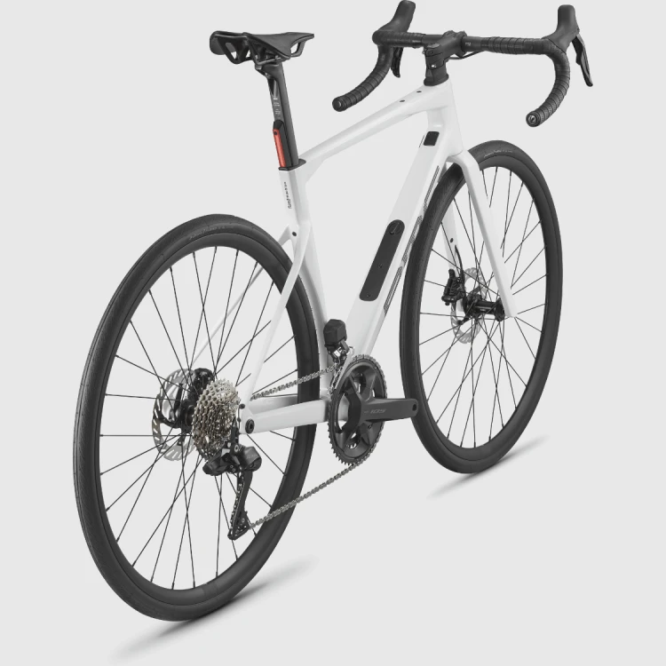 Rower Szosowy BMC Roadmachine TWO Metallic White