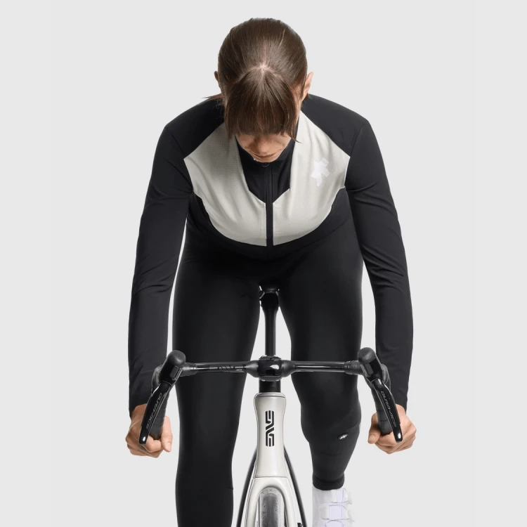 ASSOS_12.30.449.9F_31.png