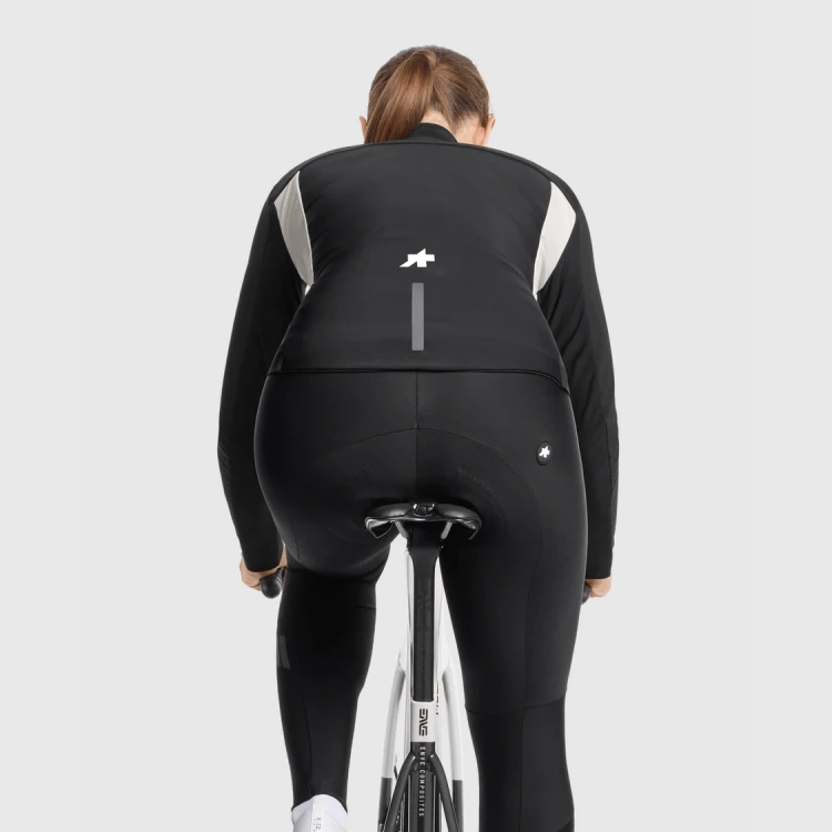 ASSOS_12.30.449.9F_32.png