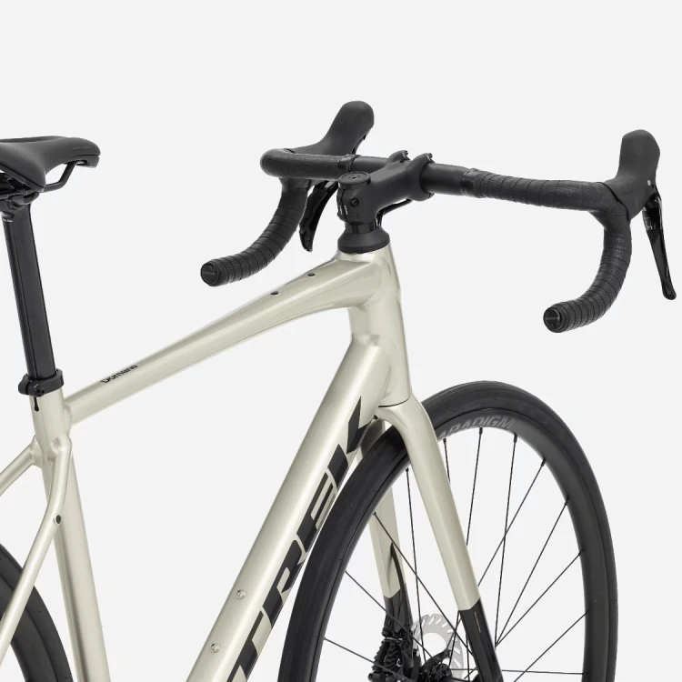Rower TREK DOMANE AL 5 GEN 4 Szosowy Gloss Supernova