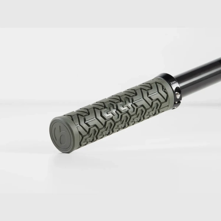 BontragerSEEliteGripRecycledPlastic_36985_H_Alt1.webp