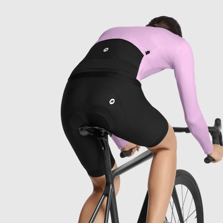 ASSOS_12.24.380.7B_33.webp