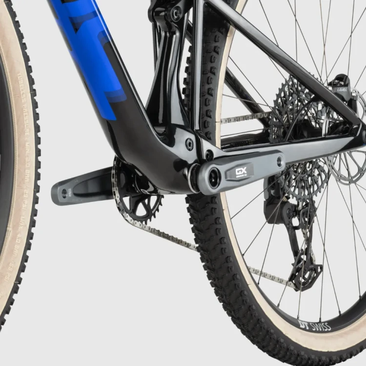 FOURSTROKE ONE blu blk cbn detail 11.webp